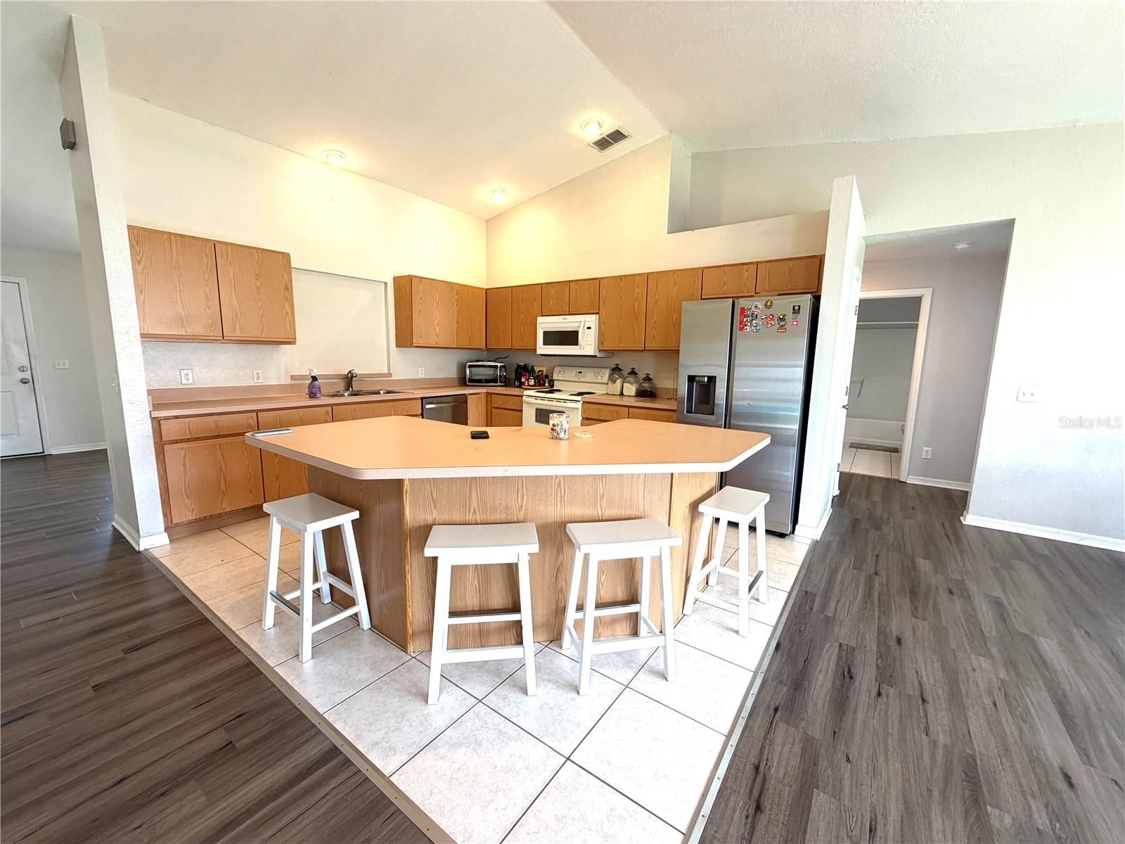 EAGLE POINT - Residential