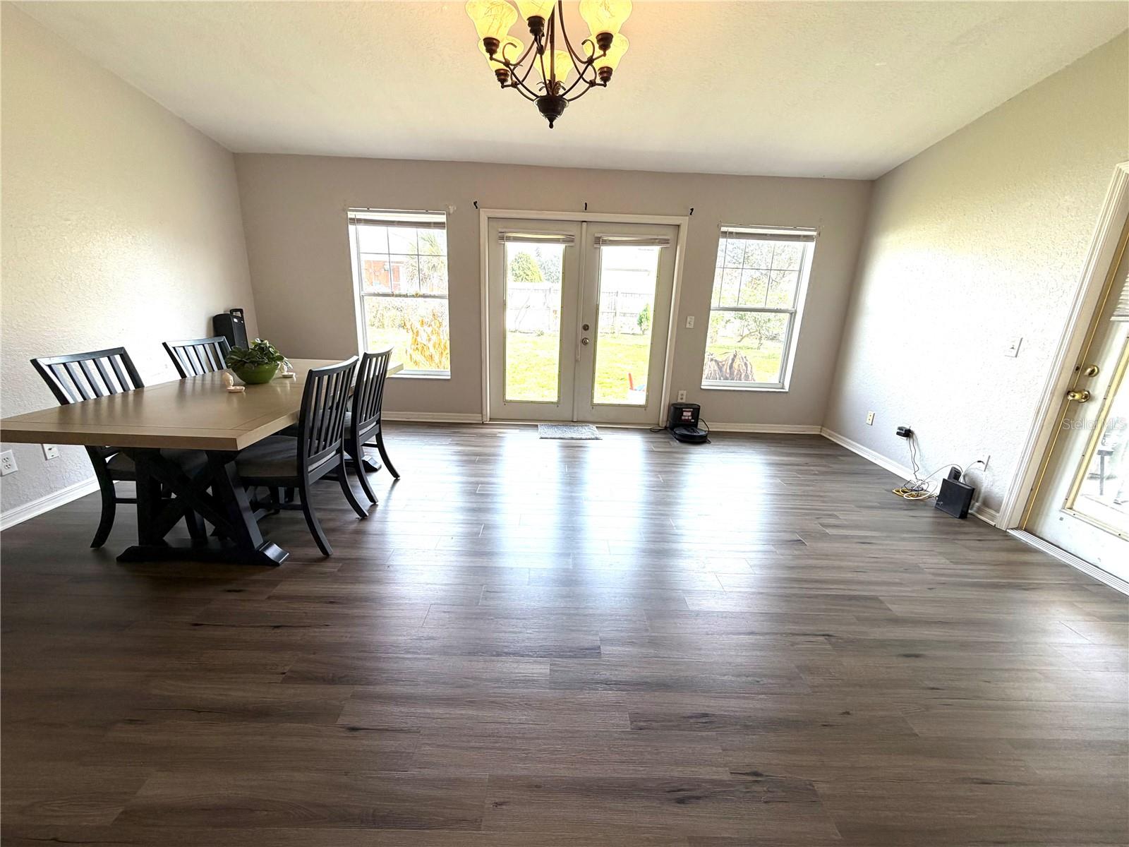 EAGLE POINT - Residential