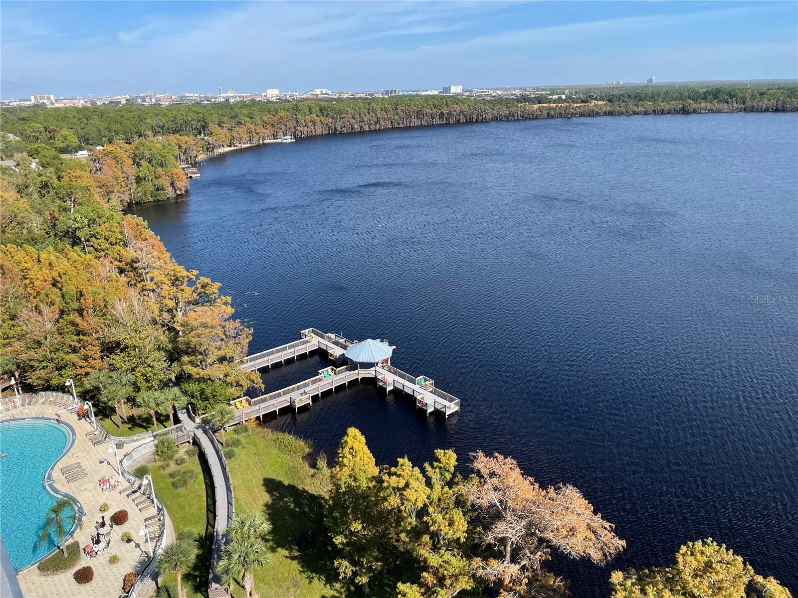 BLUE HERON BCH RESIDENCE TWR 02 CONDO - Residential