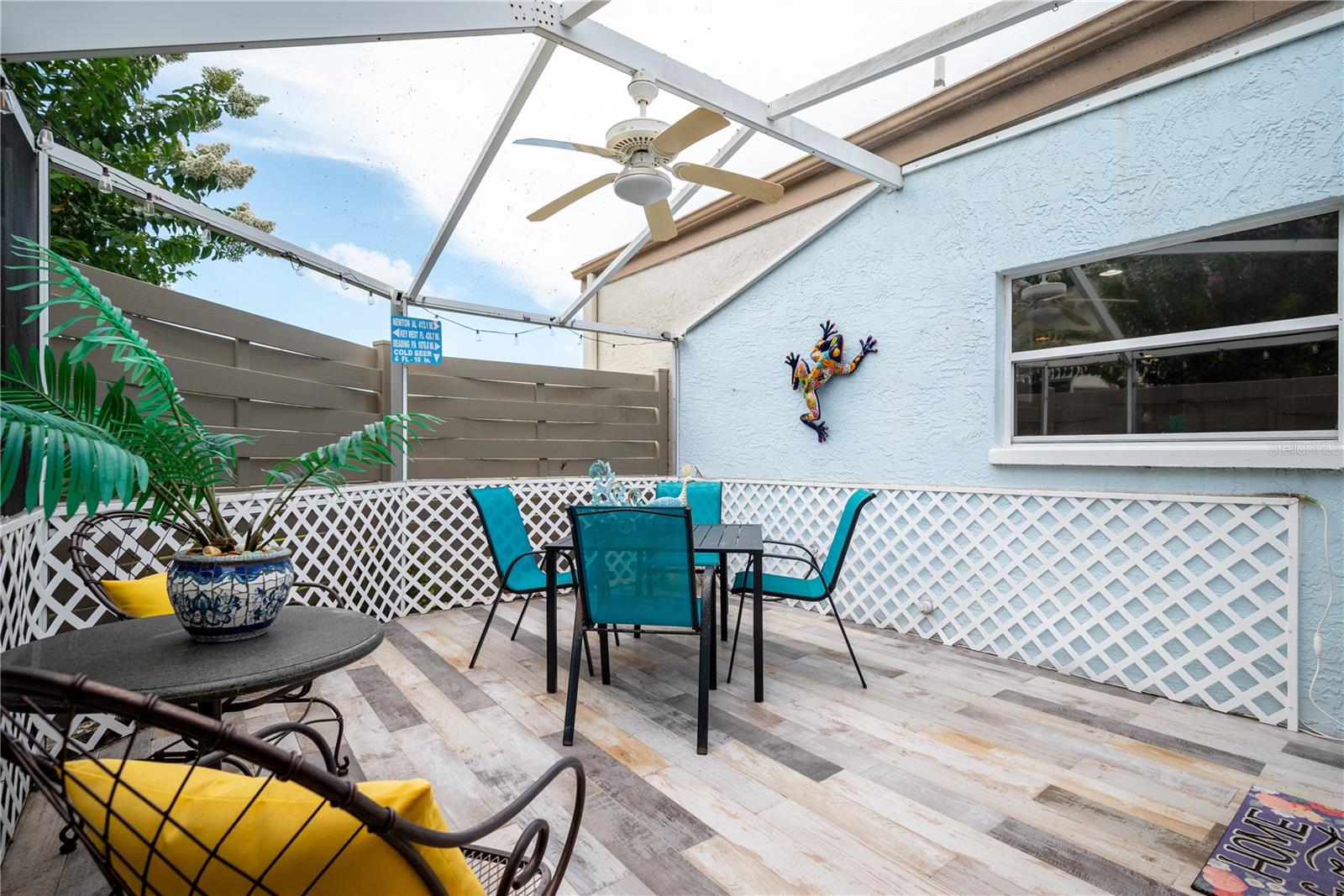 2586 FOREST RUN COURT