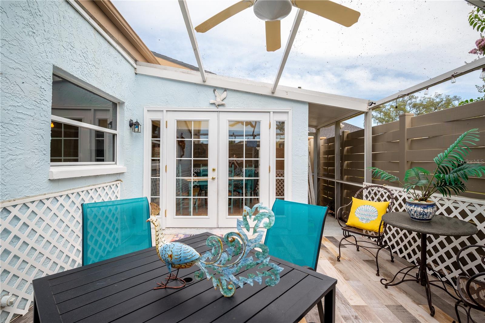 2586 FOREST RUN COURT