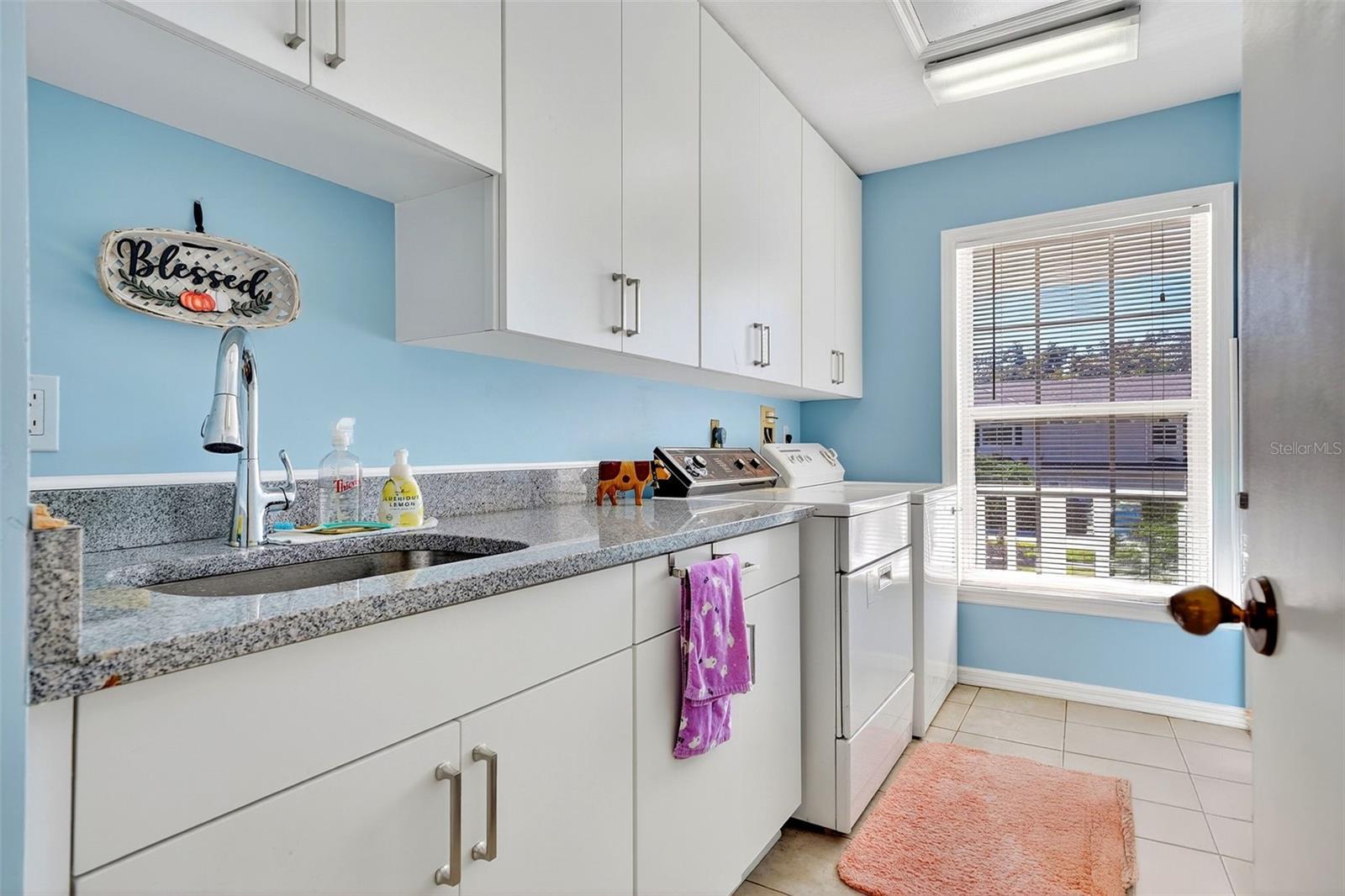 LAKES ESTATES 3 OF SARASOTA - Residential