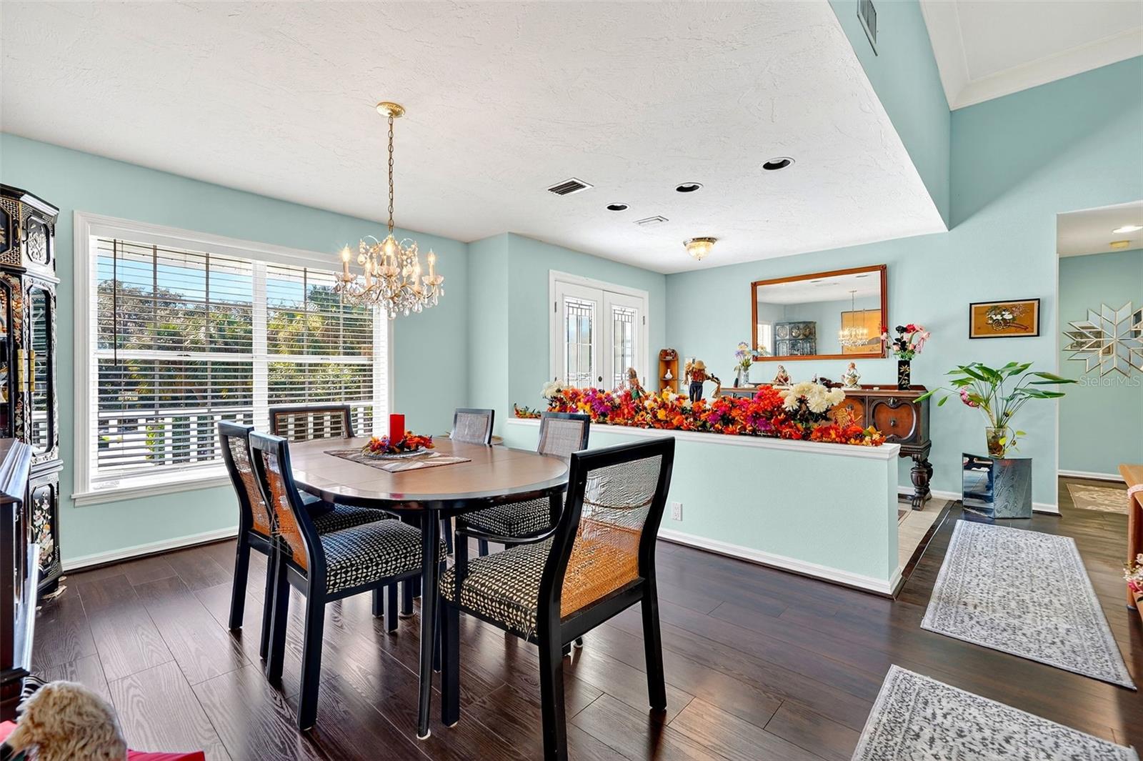 LAKES ESTATES 3 OF SARASOTA - Residential