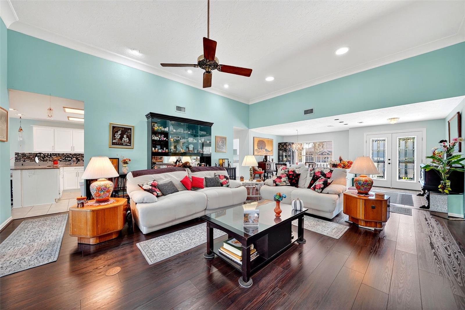 LAKES ESTATES 3 OF SARASOTA - Residential