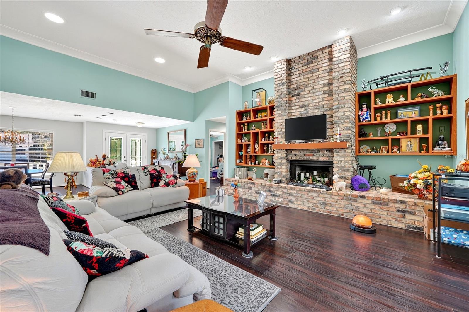 LAKES ESTATES 3 OF SARASOTA - Residential