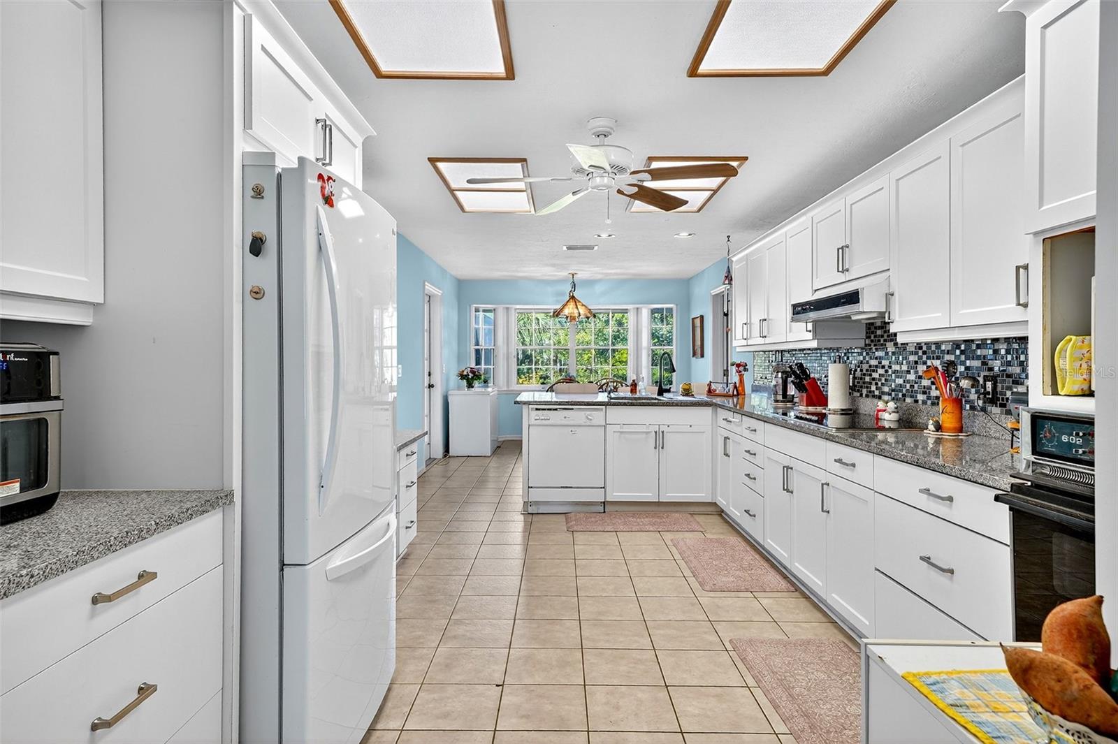 LAKES ESTATES 3 OF SARASOTA - Residential