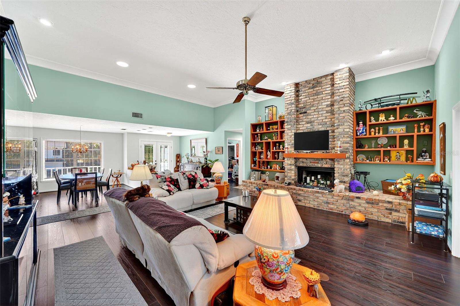 LAKES ESTATES 3 OF SARASOTA - Residential