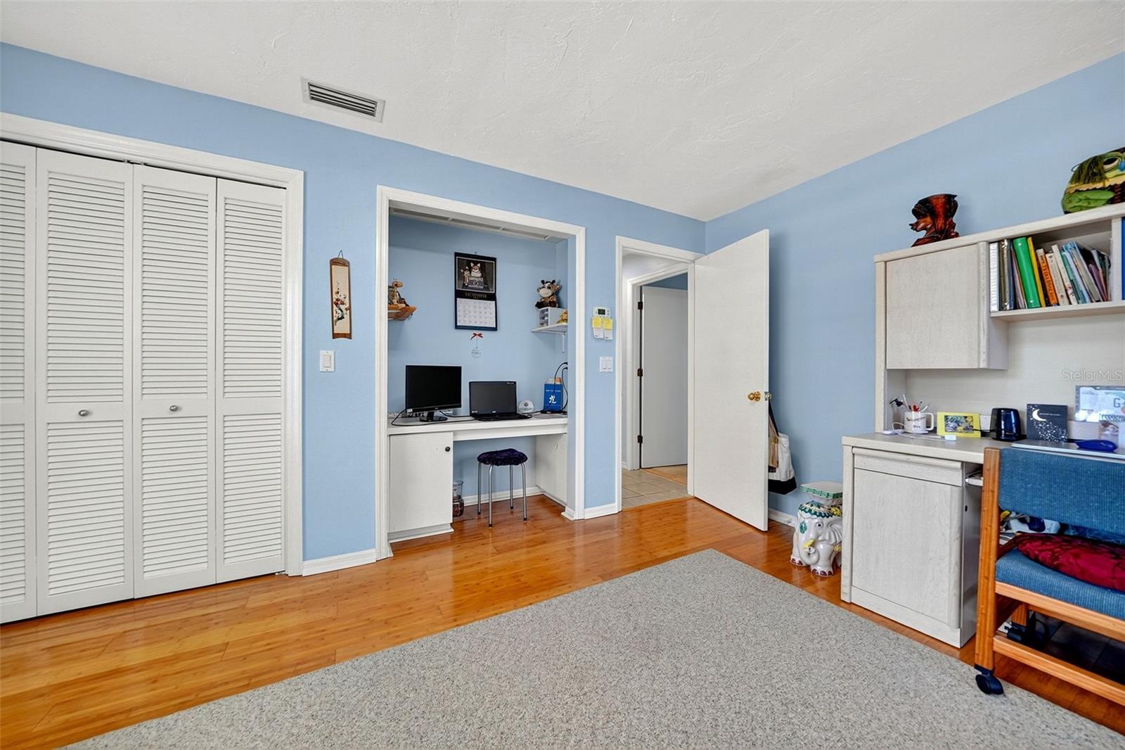 LAKES ESTATES 3 OF SARASOTA - Residential