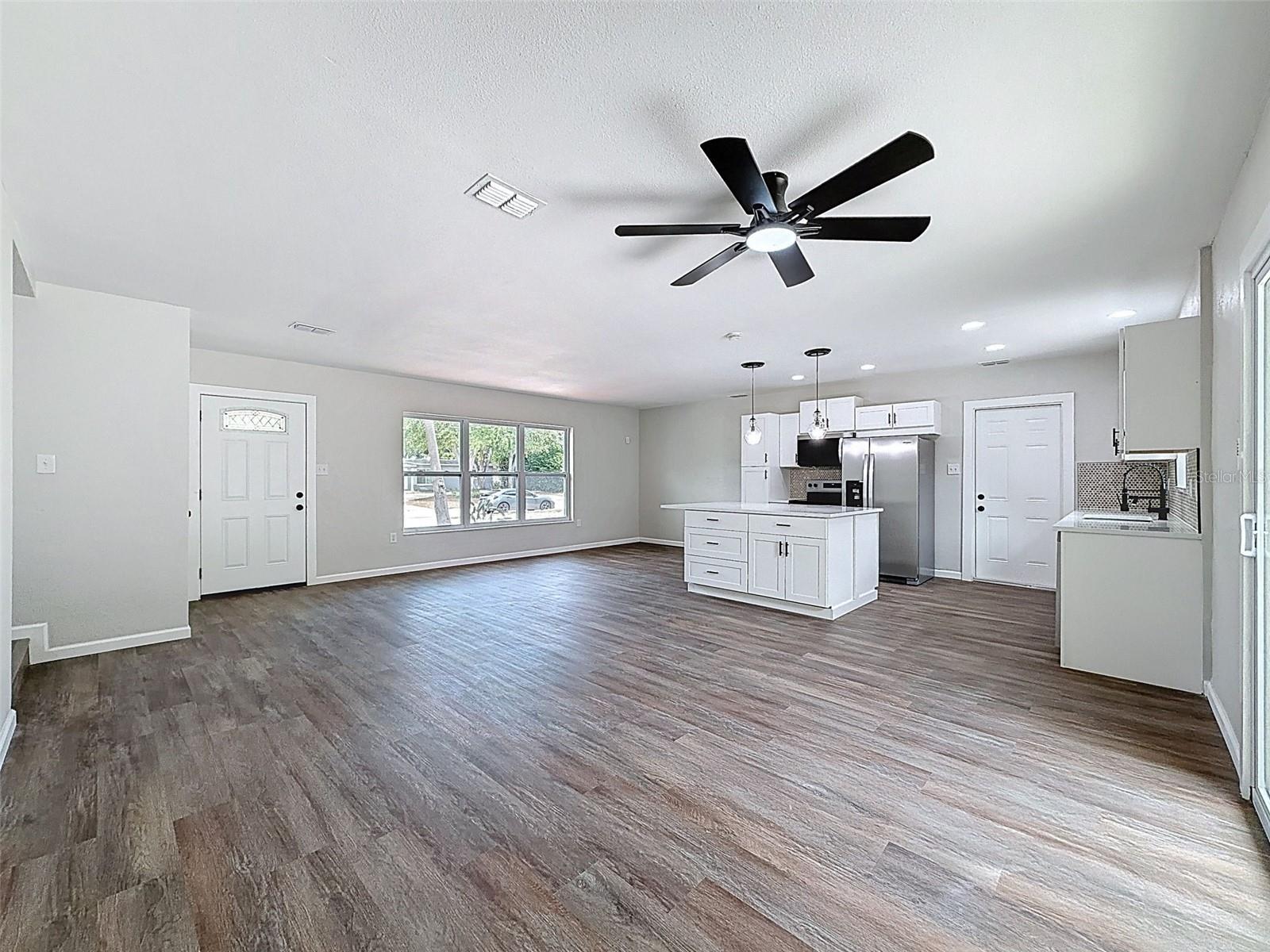 JUNGLE COUNTRY CLUB 4TH ADD - Residential