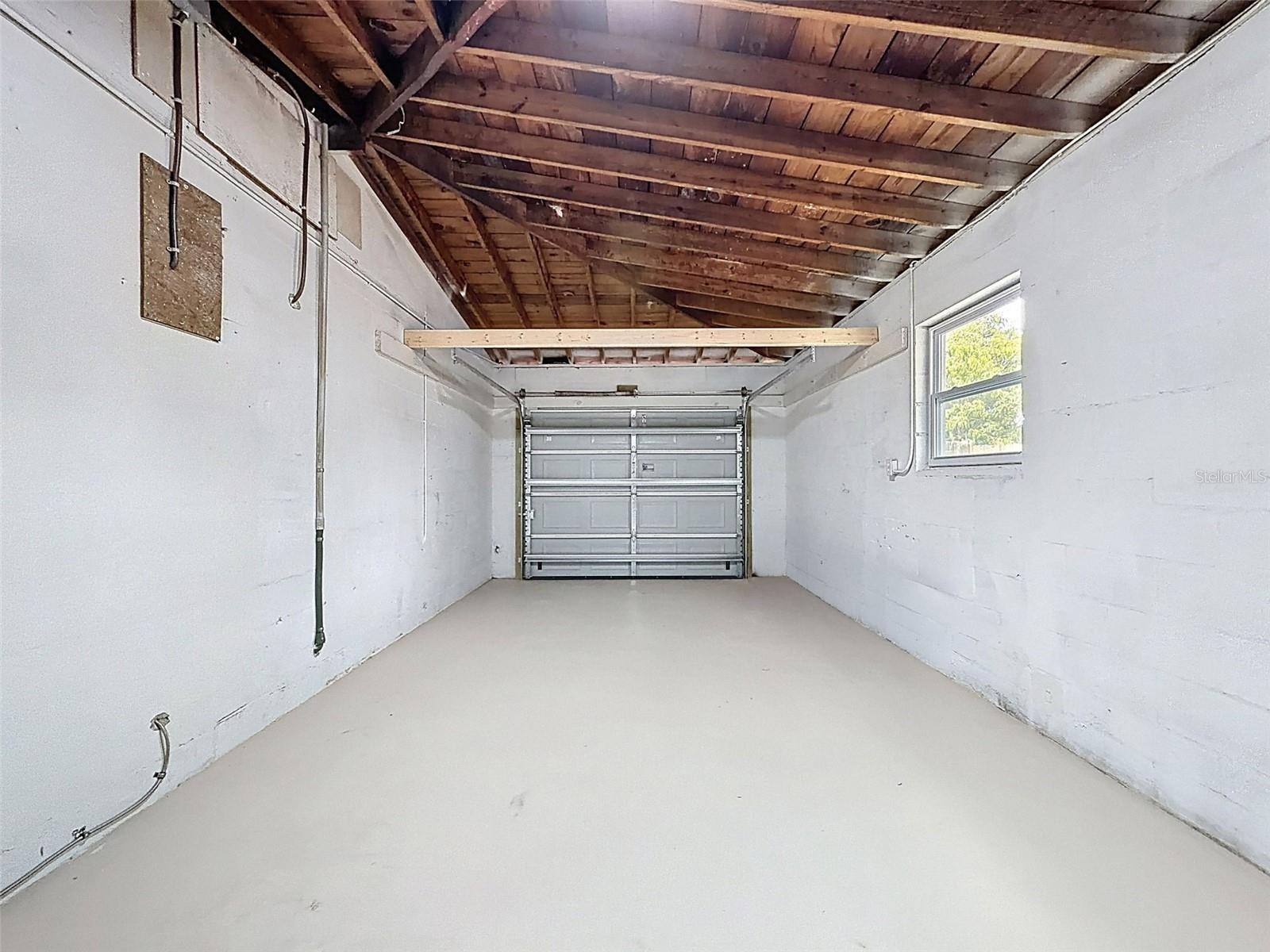 JUNGLE COUNTRY CLUB 4TH ADD - Residential