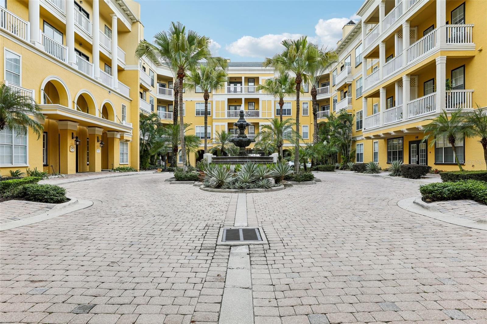 PARK NORTH/CHENEY PLACE - Residential Lease