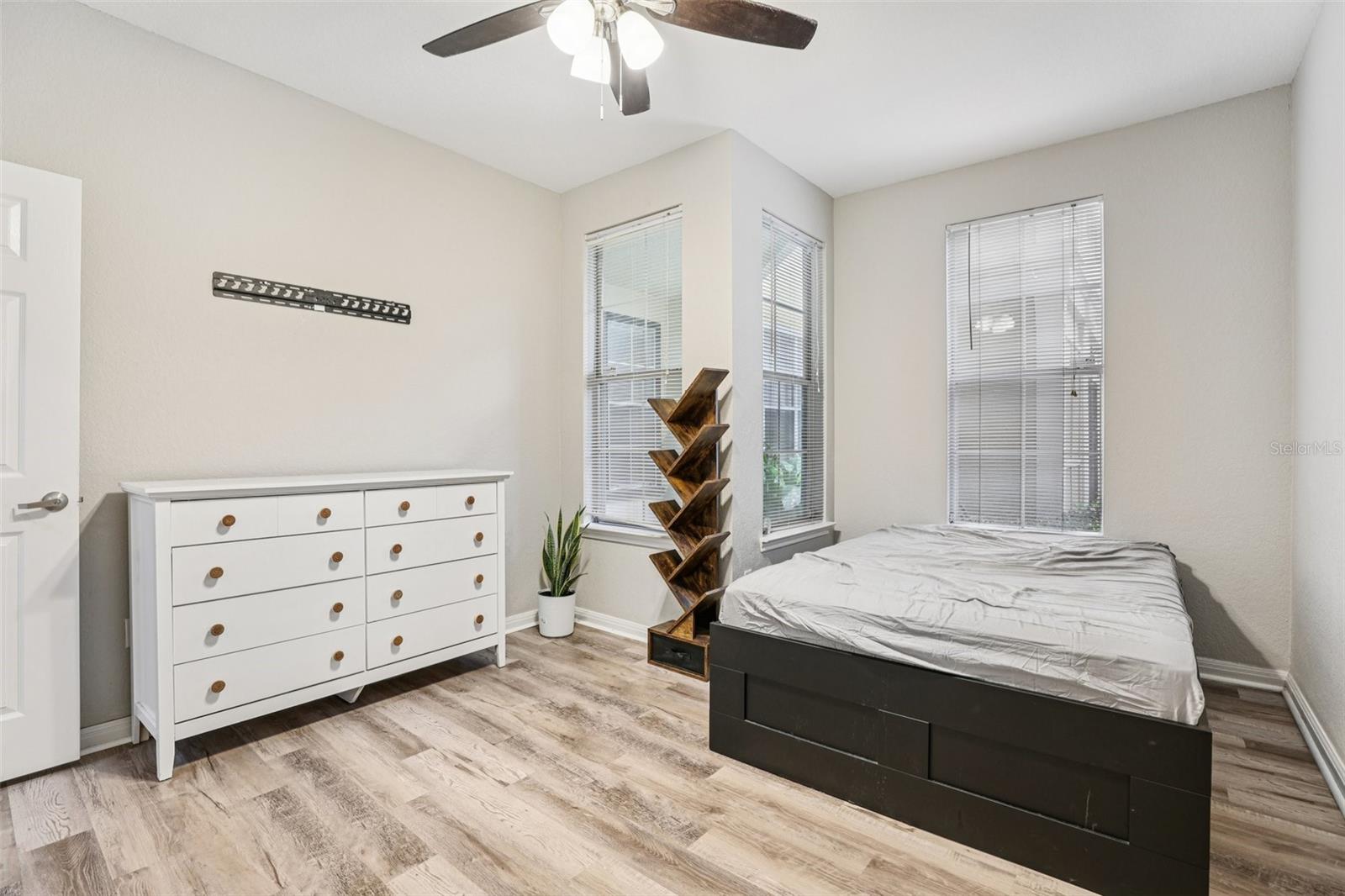 PARK NORTH/CHENEY PLACE - Residential Lease