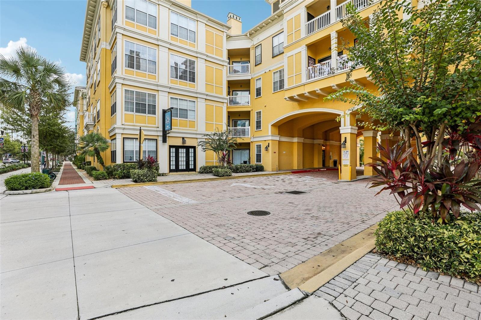 PARK NORTH/CHENEY PLACE - Residential Lease