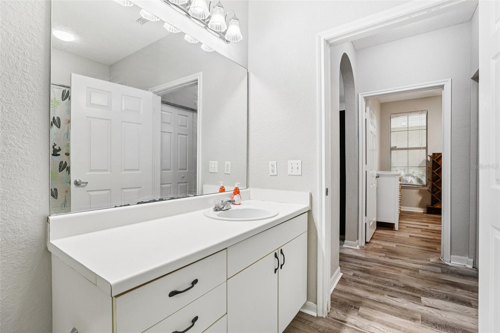 PARK NORTH/CHENEY PLACE - Residential Lease