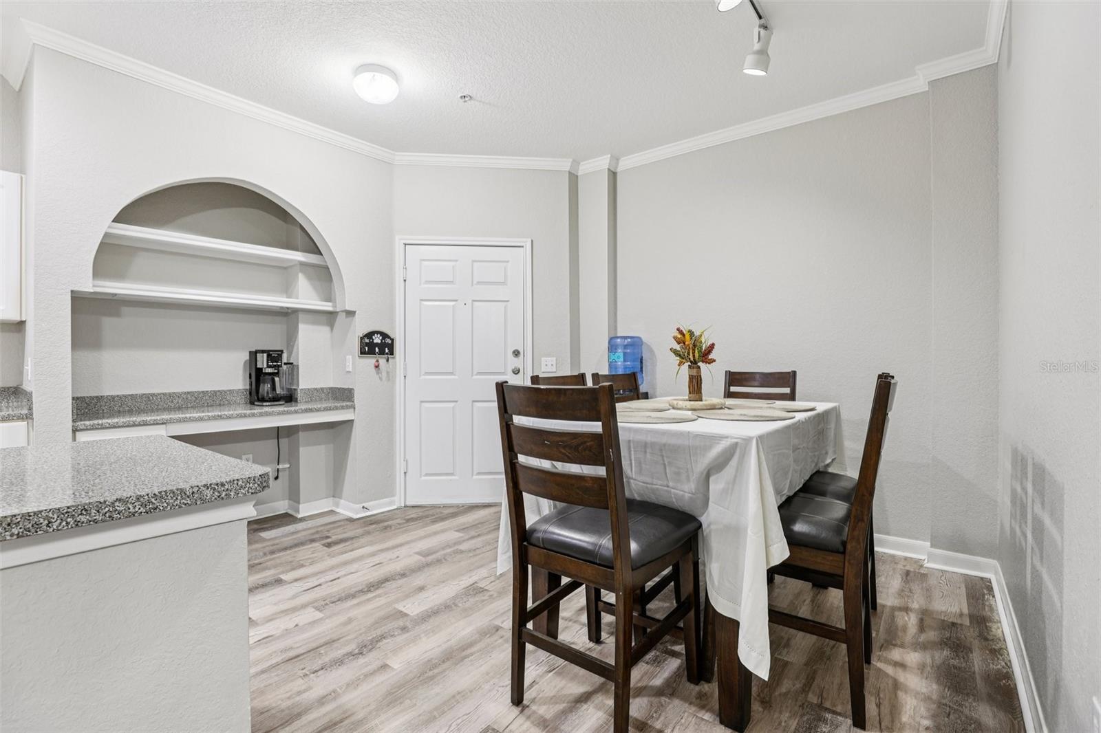 PARK NORTH/CHENEY PLACE - Residential Lease