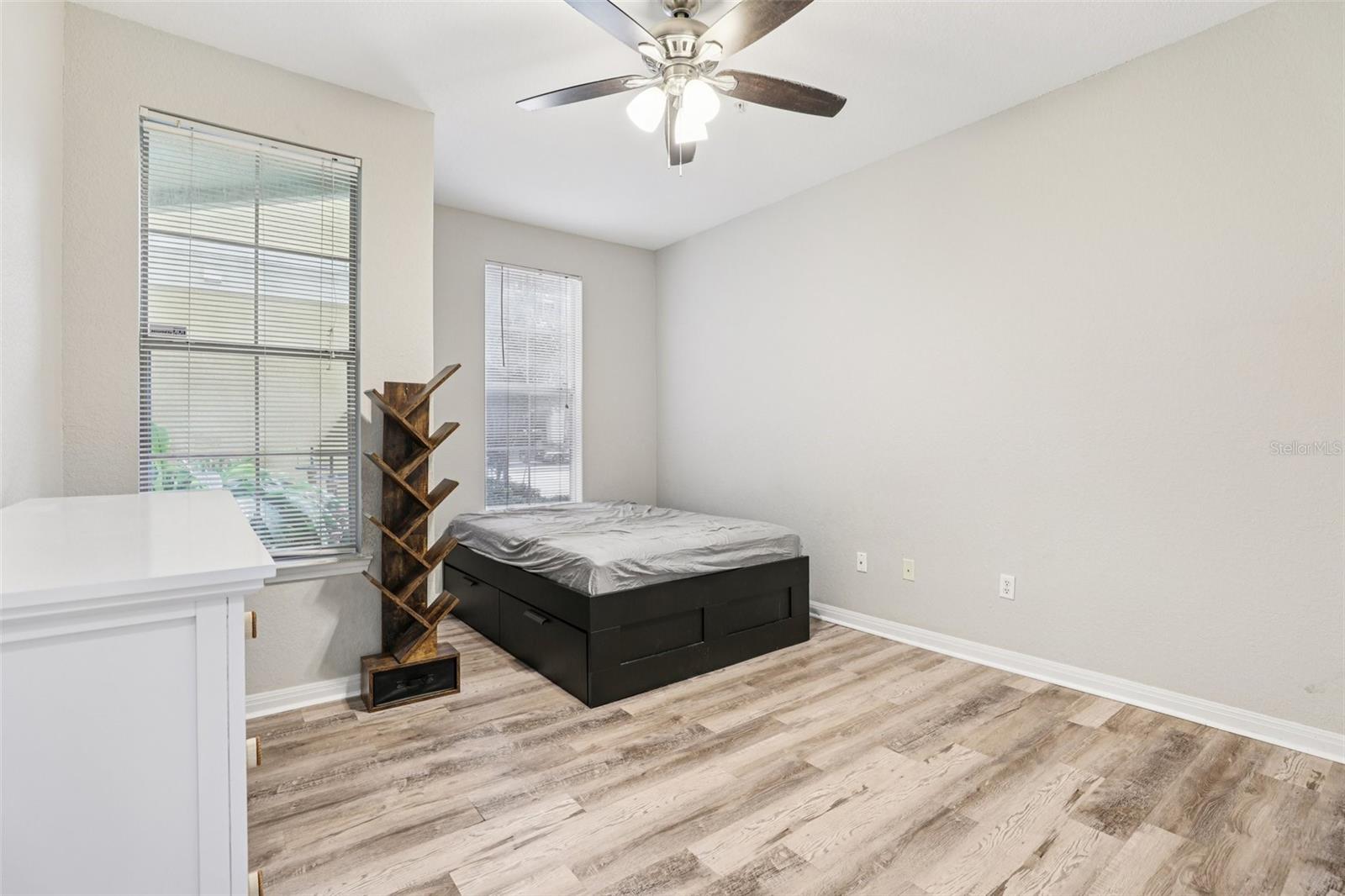 PARK NORTH/CHENEY PLACE - Residential Lease