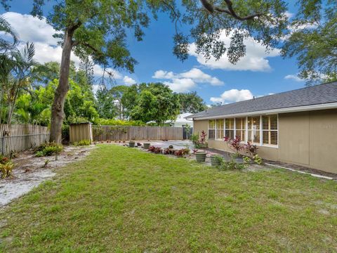 Single Family Residence in SARASOTA FL 980 RHODES AVENUE 32.jpg