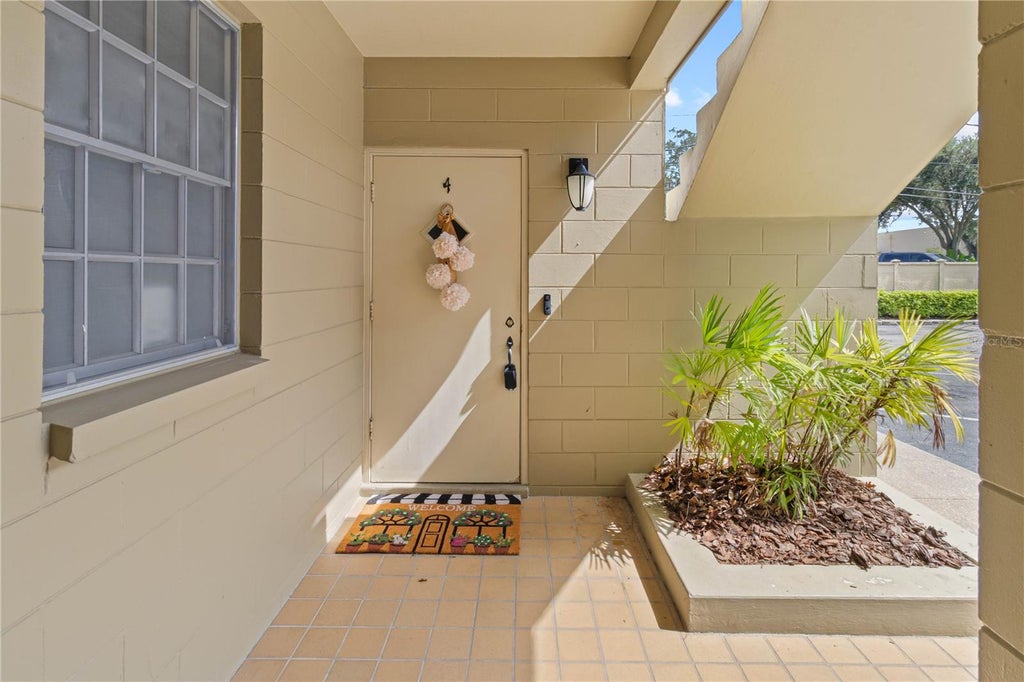 Photo of 223 Windsor Street #4, Lakeland, FL 33803 (MLS # L4963734)
