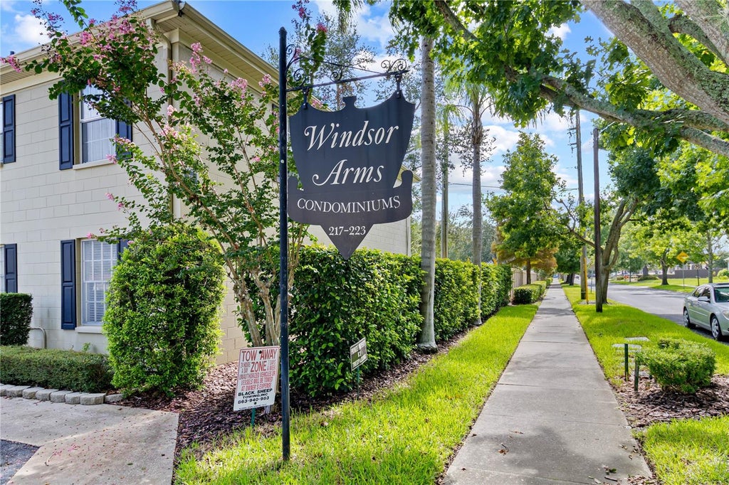 Photo of 223 Windsor Street #4, Lakeland, FL 33803 (MLS # L4963734)
