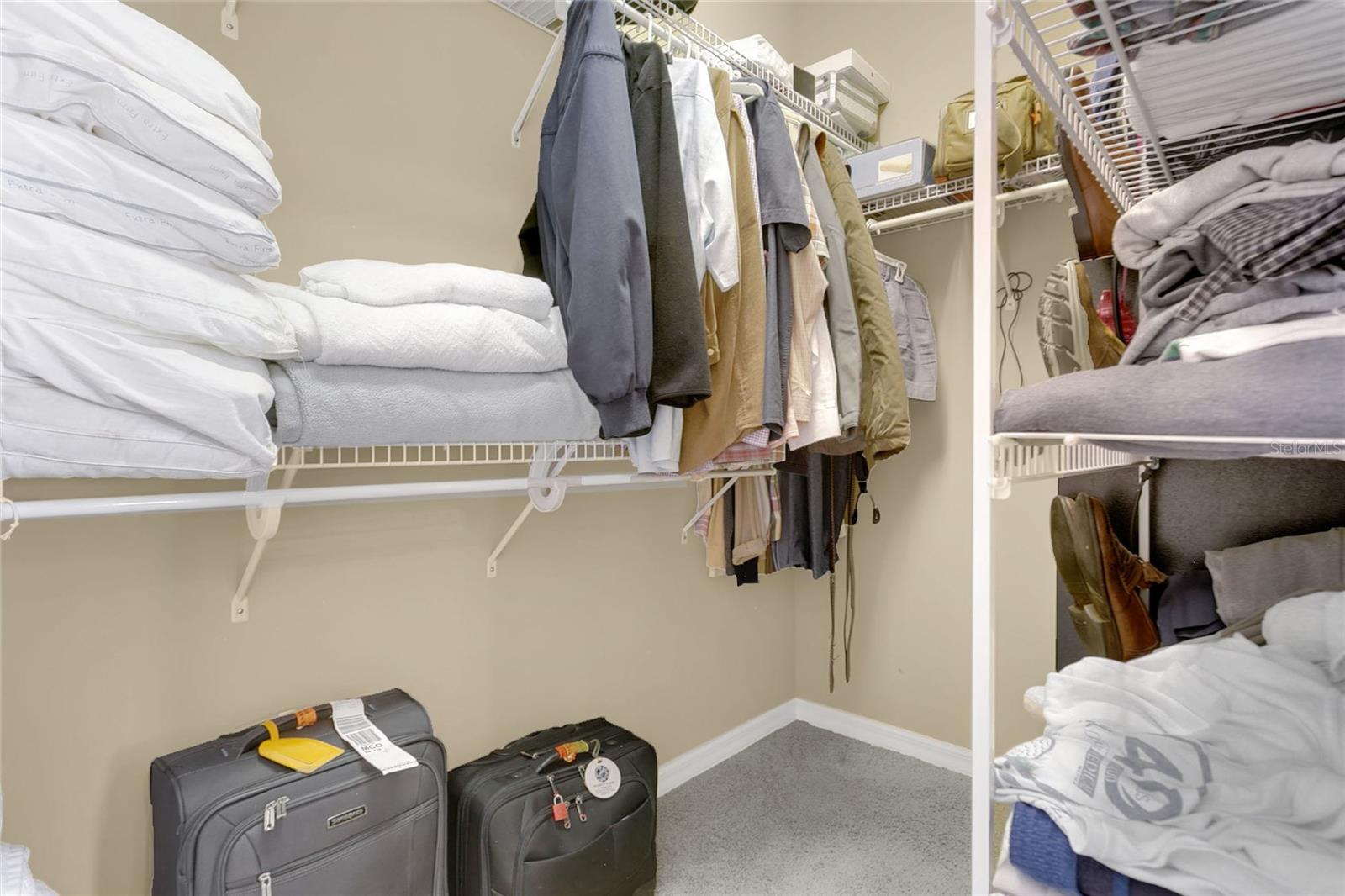 LAKES WINDERMERE PH 01 49 108 - Residential