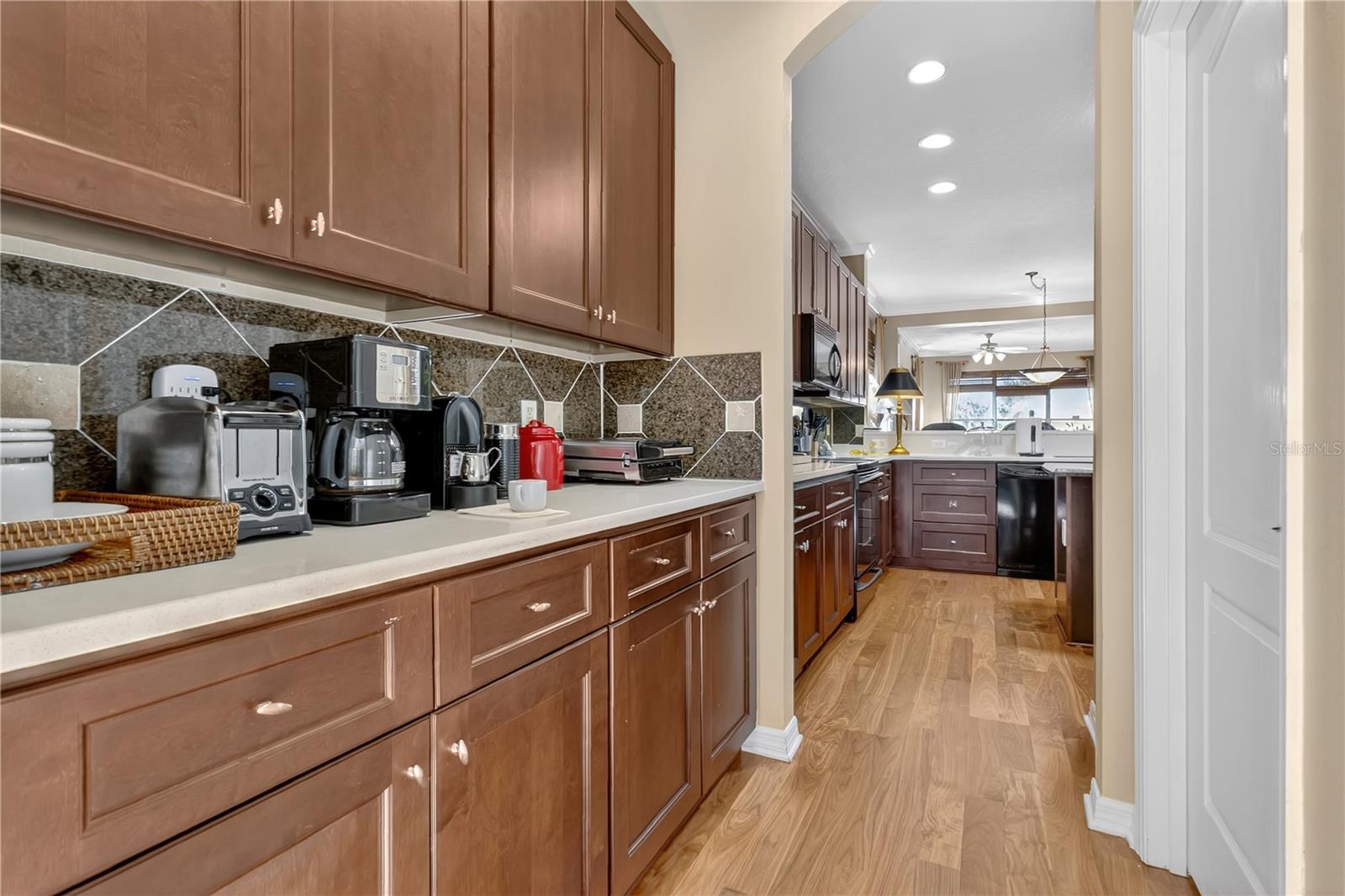 LAKES WINDERMERE PH 01 49 108 - Residential