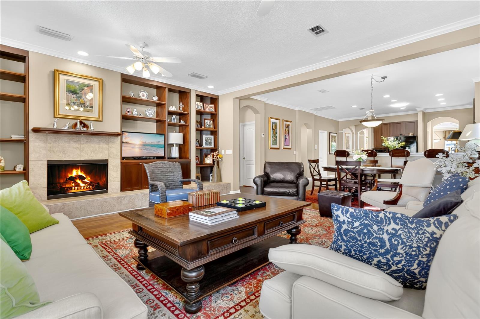 LAKES WINDERMERE PH 01 49 108 - Residential