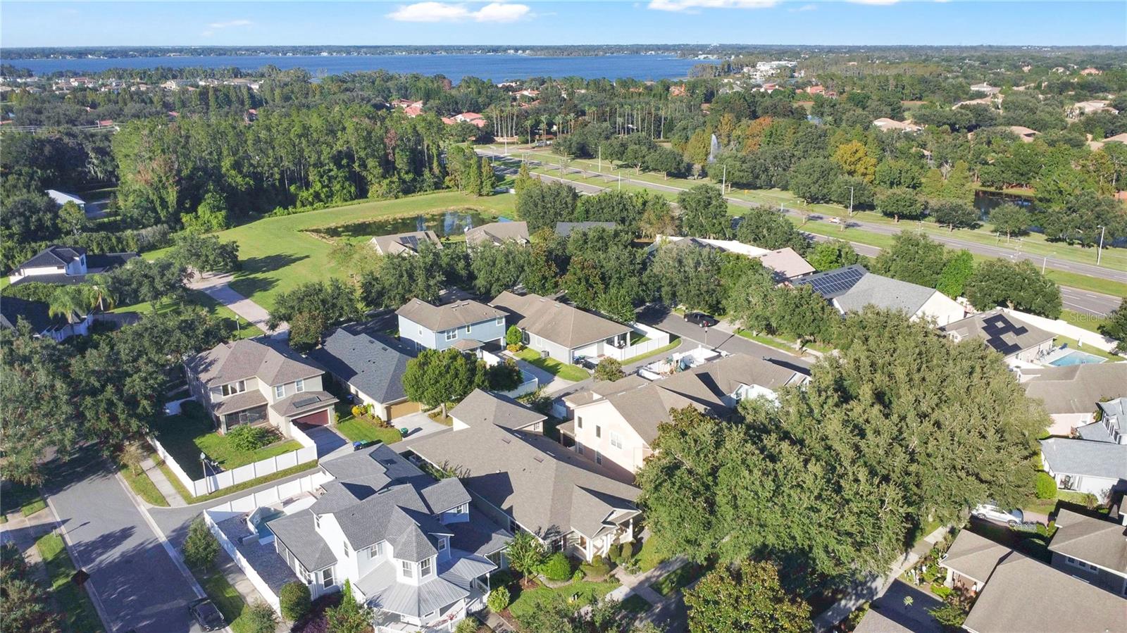 LAKES WINDERMERE PH 01 49 108 - Residential