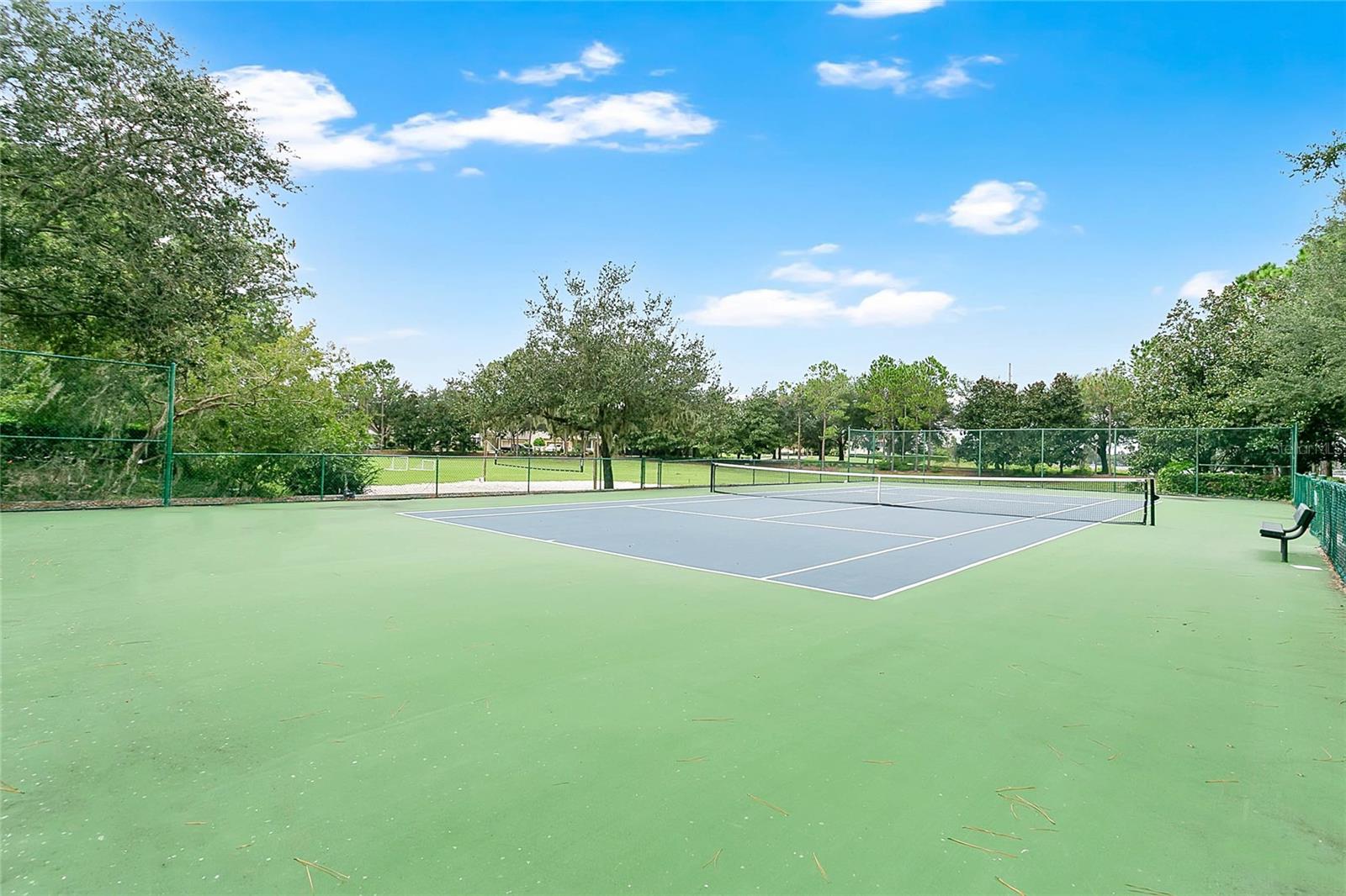 LAKES WINDERMERE PH 01 49 108 - Residential