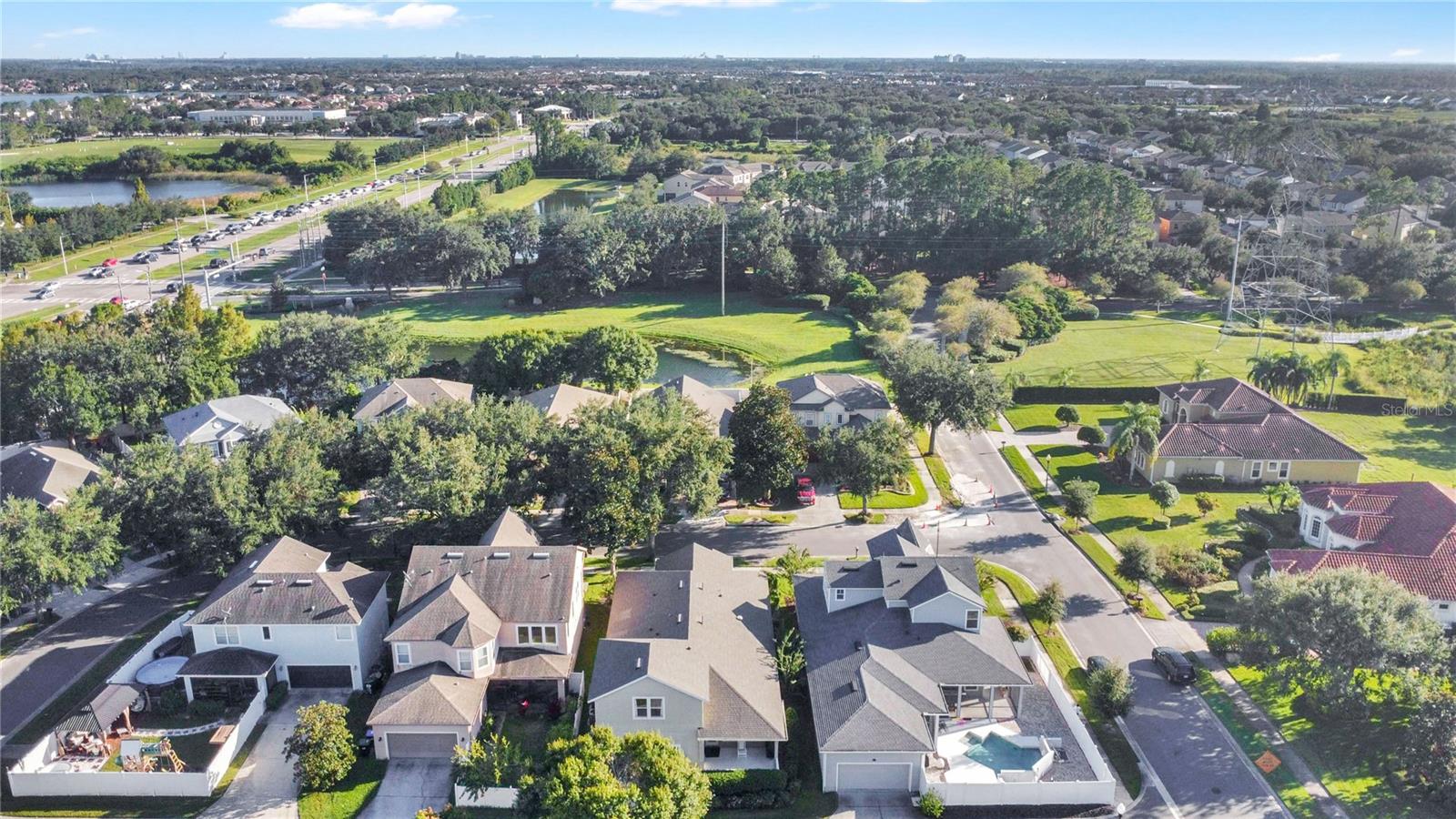 LAKES WINDERMERE PH 01 49 108 - Residential