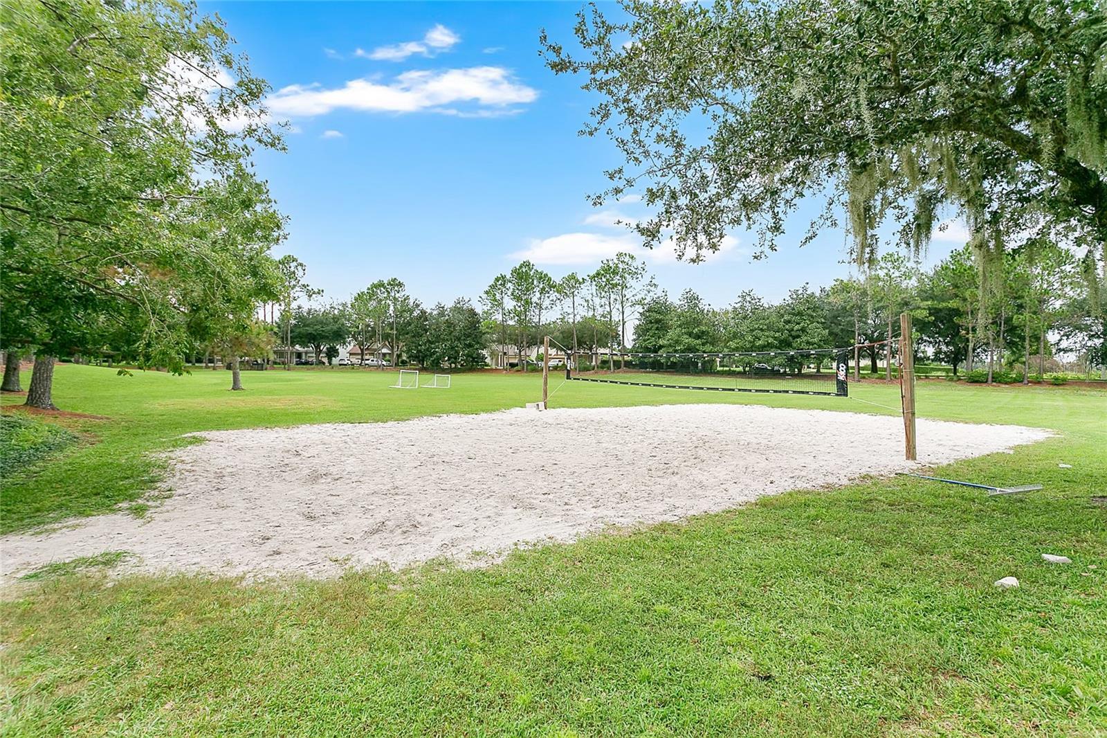 LAKES WINDERMERE PH 01 49 108 - Residential