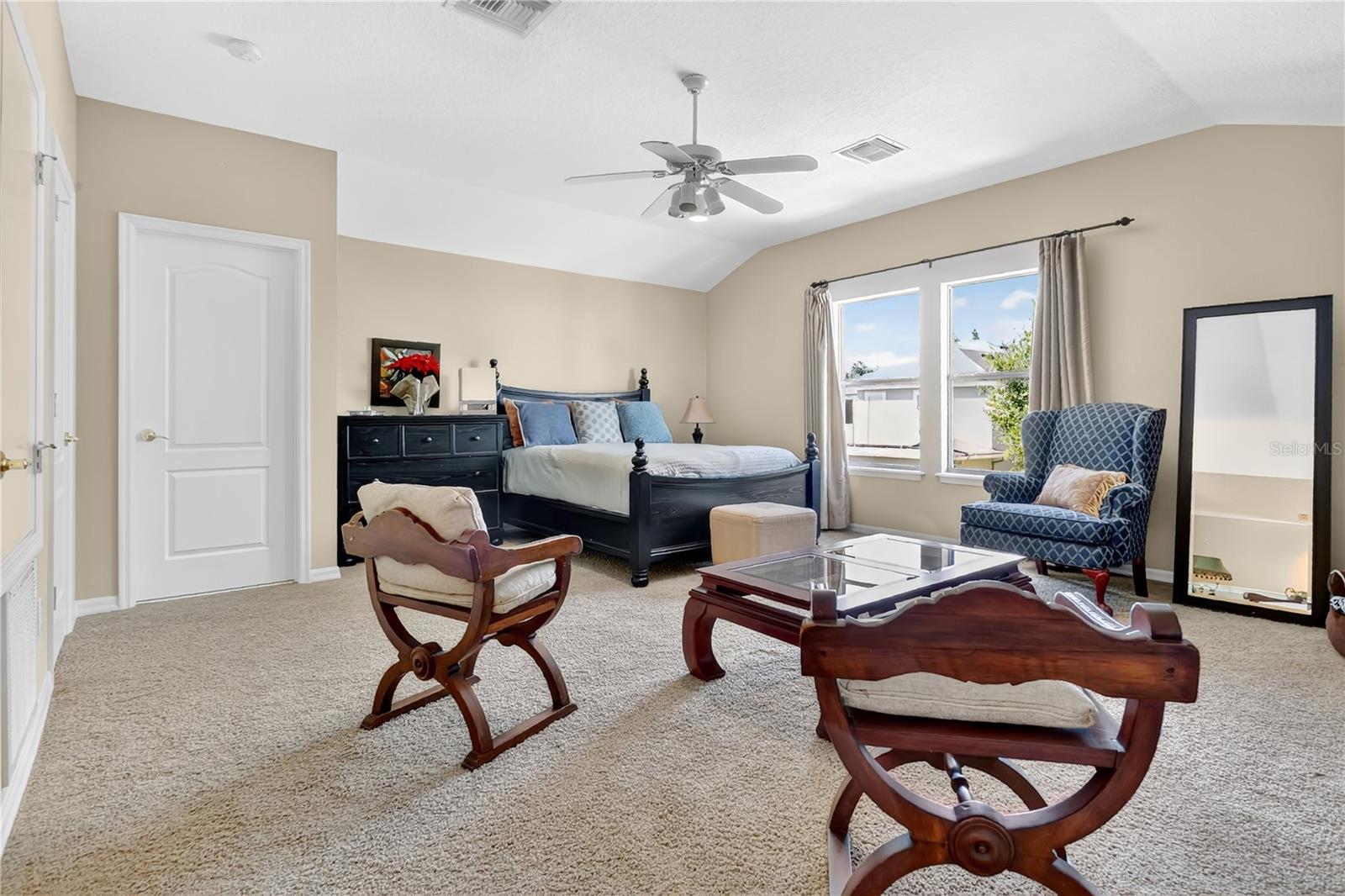 LAKES WINDERMERE PH 01 49 108 - Residential