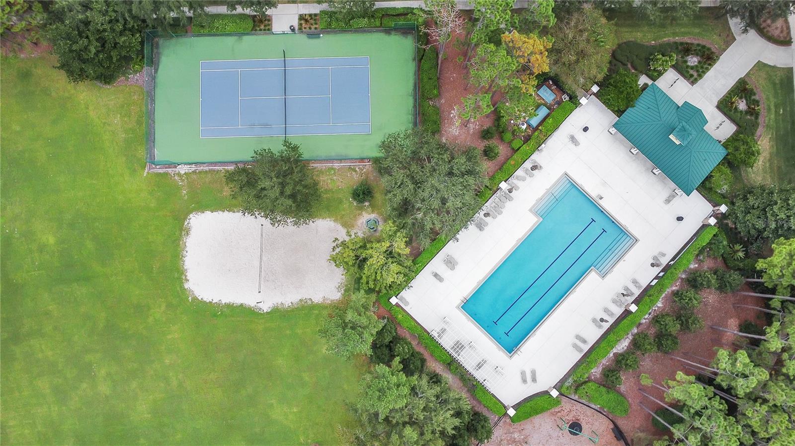 LAKES WINDERMERE PH 01 49 108 - Residential