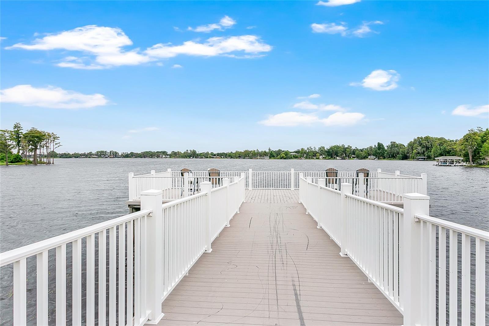 LAKES WINDERMERE PH 01 49 108 - Residential