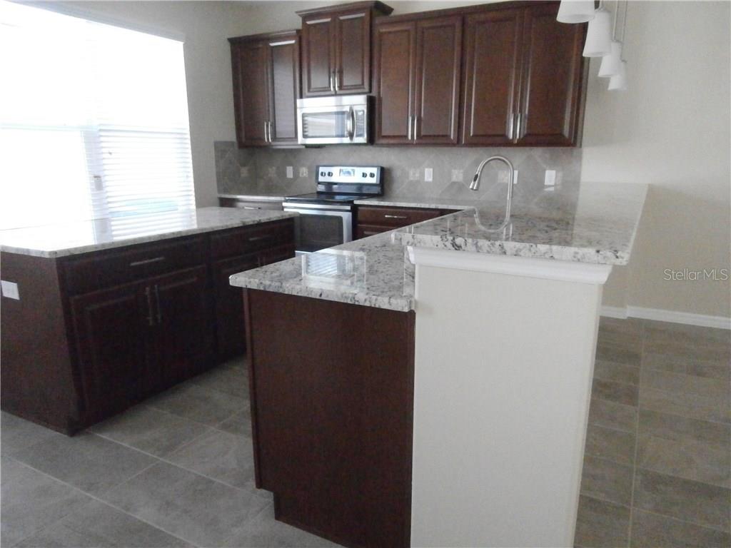 RANDAL PARK PH 4 - Residential Lease