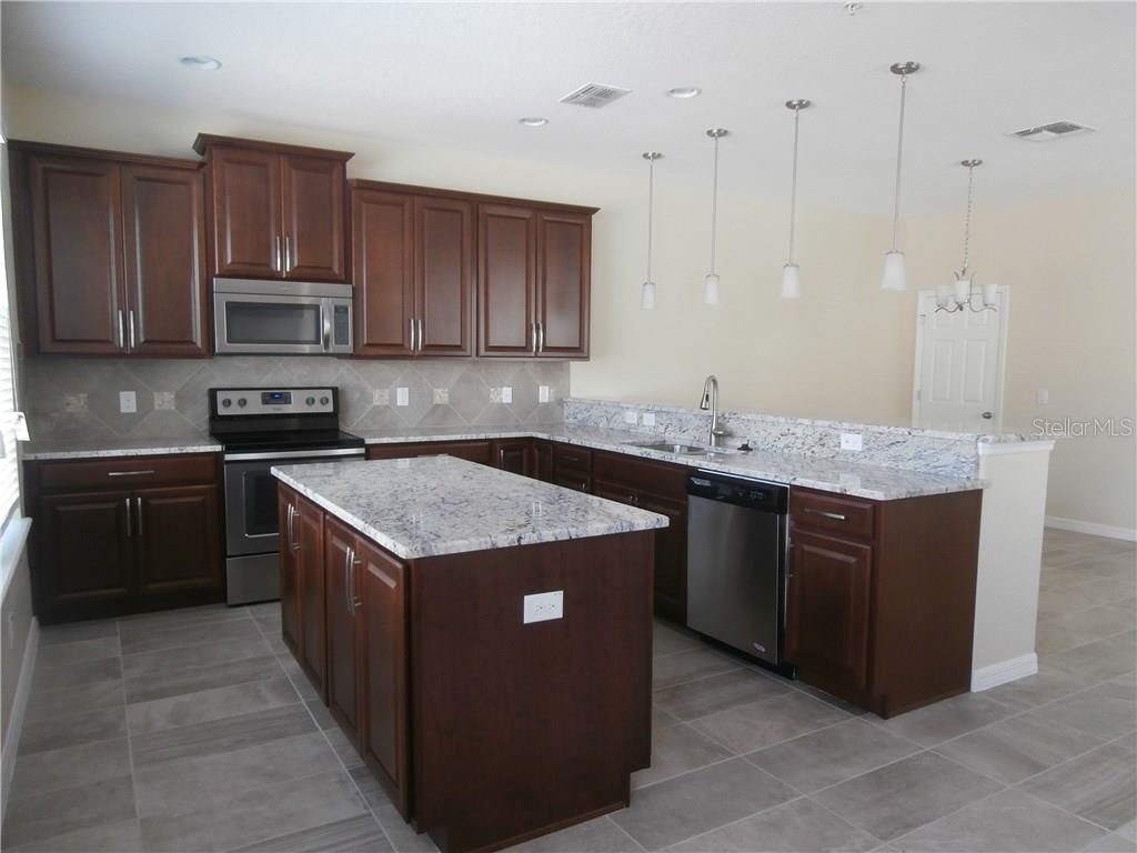 RANDAL PARK PH 4 - Residential Lease