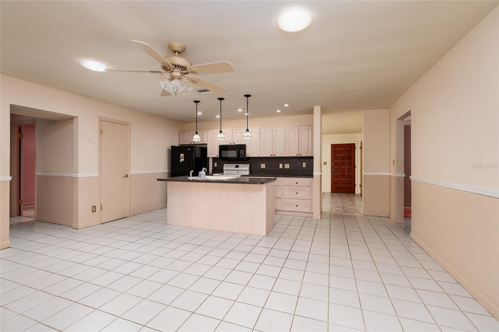 MEADOW LAWN 13TH ADD - Residential