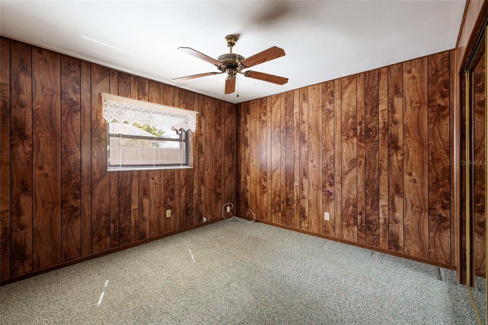 MEADOW LAWN 13TH ADD - Residential