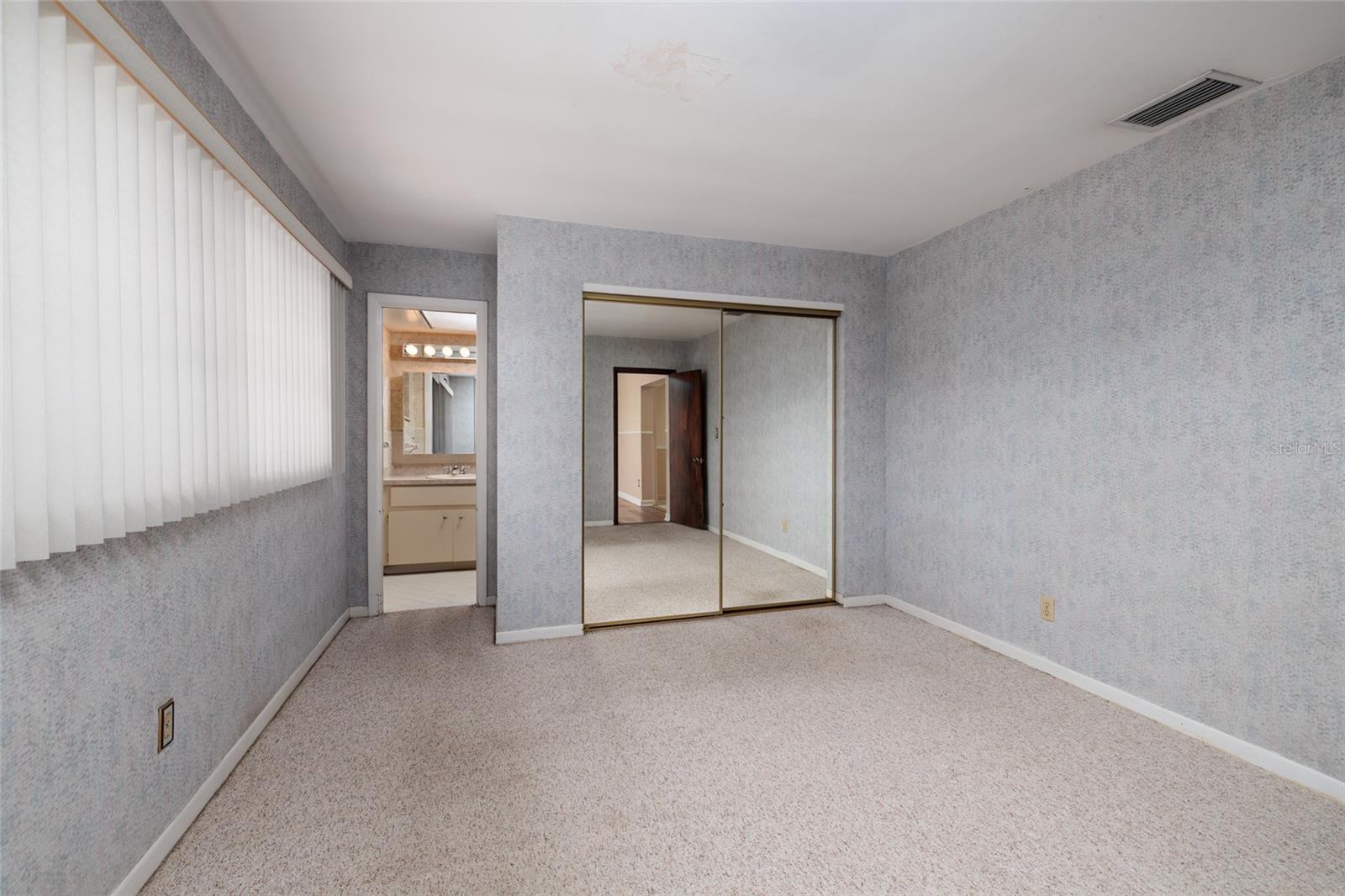 MEADOW LAWN 13TH ADD - Residential