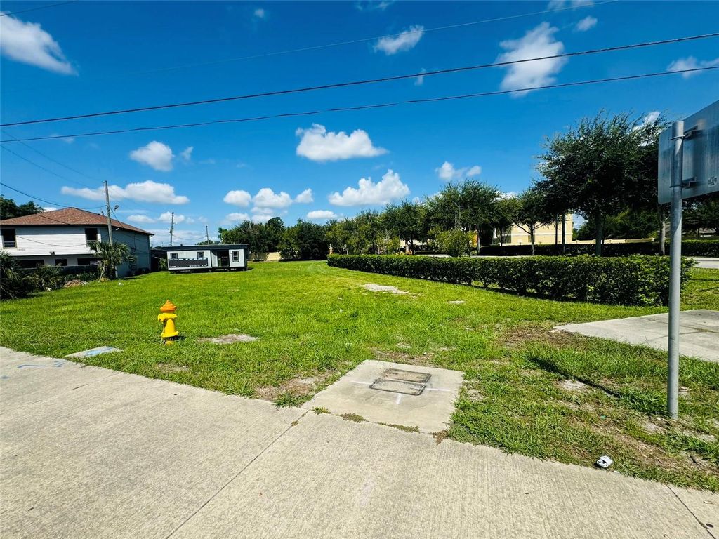 Photo of 8390 S Us Hwy 17-92 Highway, Fern Park, FL 32730 (MLS # O6381001)