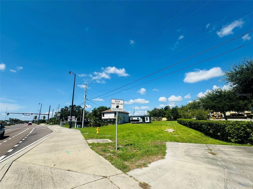 Photo of 8390 S Us Hwy 17-92 Highway, Fern Park, FL 32730 (MLS # O6381001)