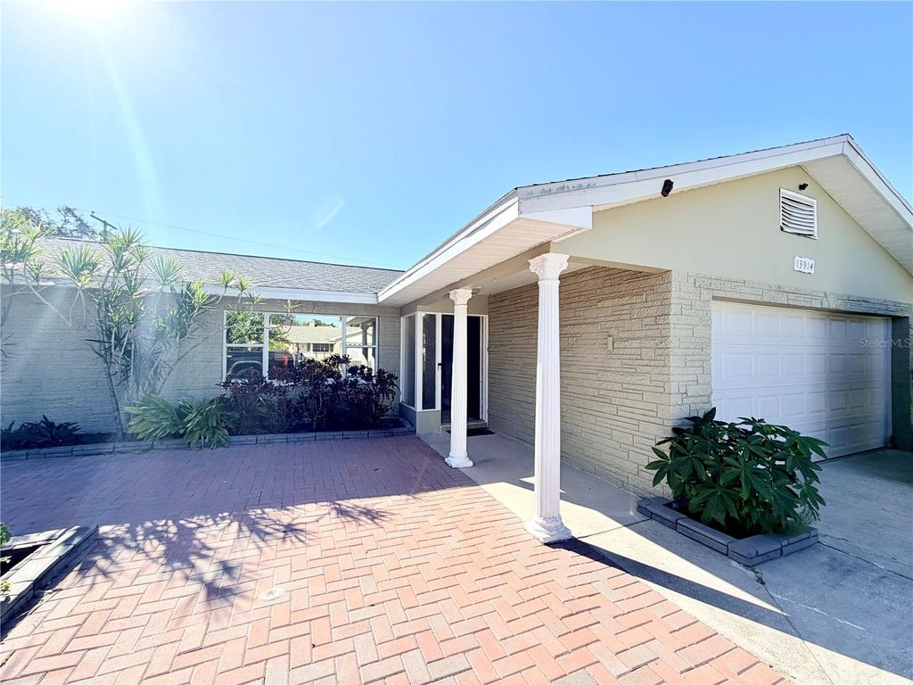 Photo of 13914 84th Terrace, Seminole, FL 33776 (MLS # TB8445837)