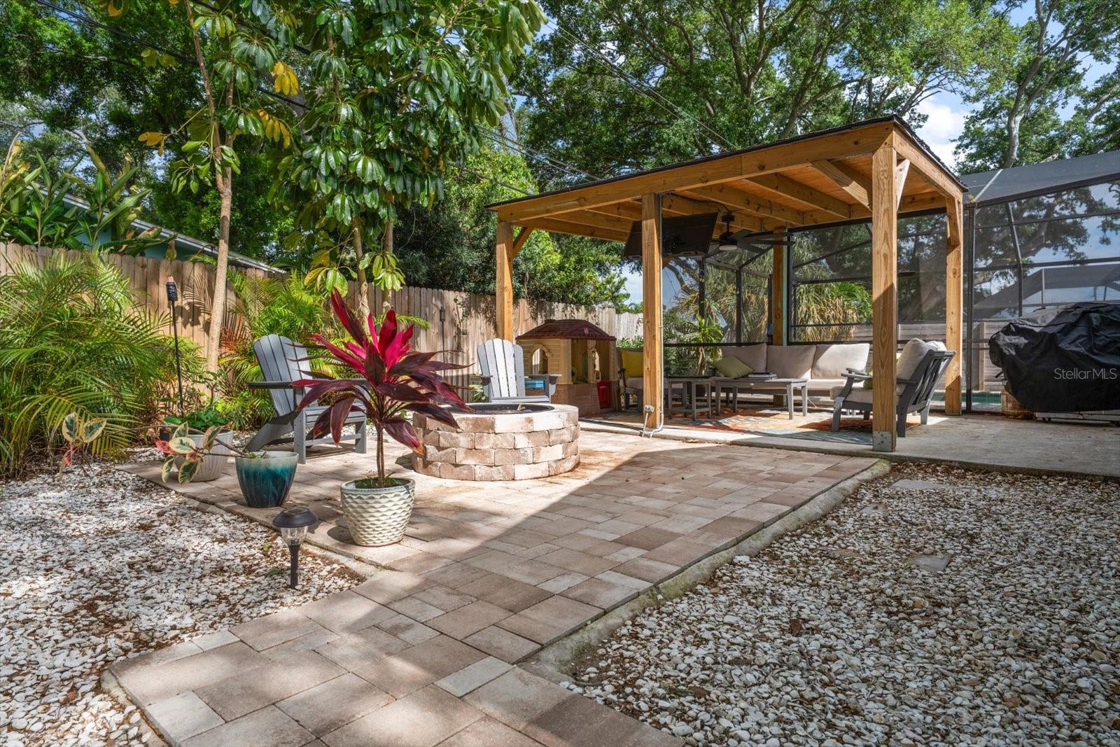 FAIRWAY ESTATES 5TH ADD - Residential