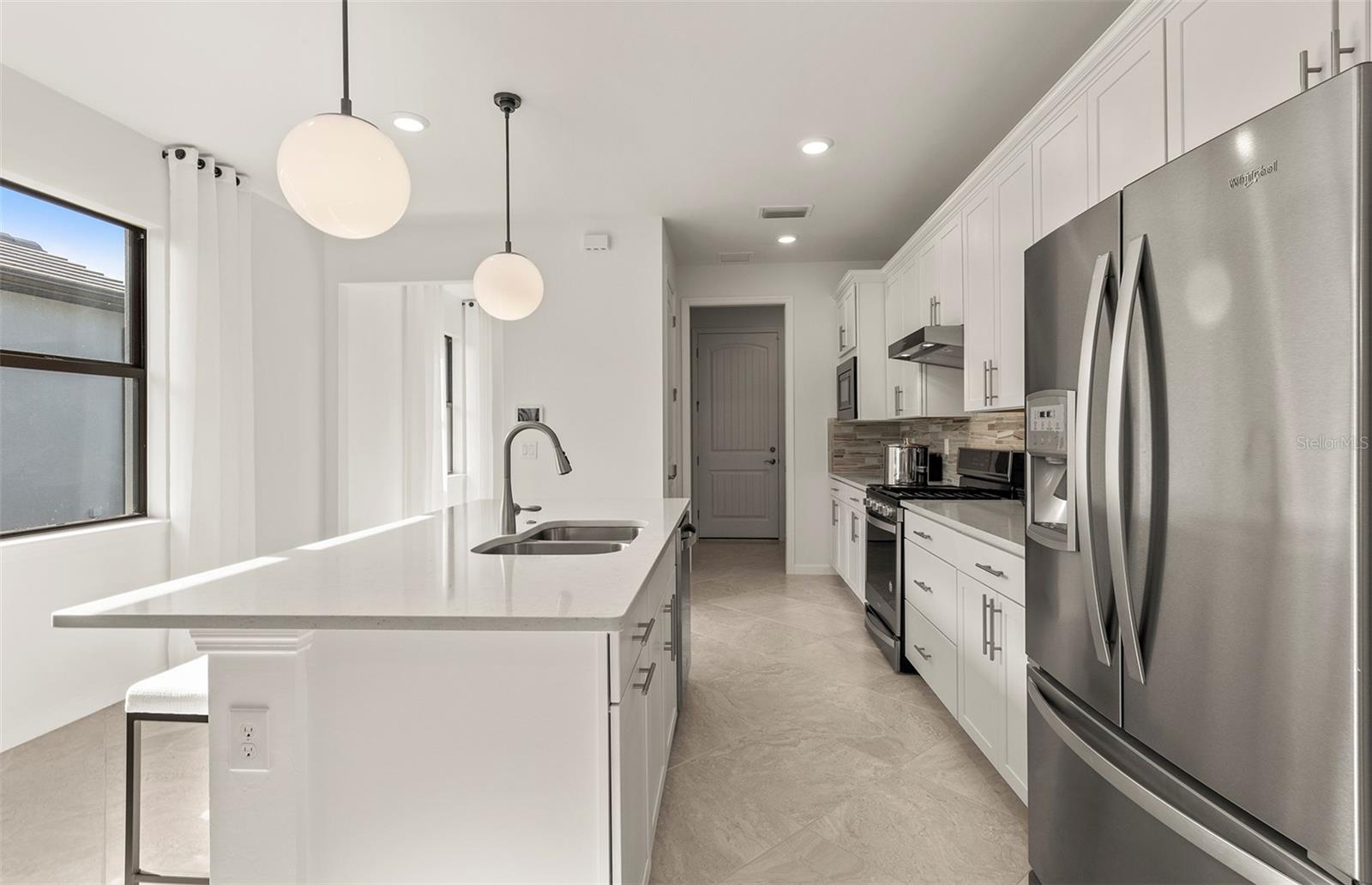 ARBOR OAKS AT THE WOODLANDS - Residential