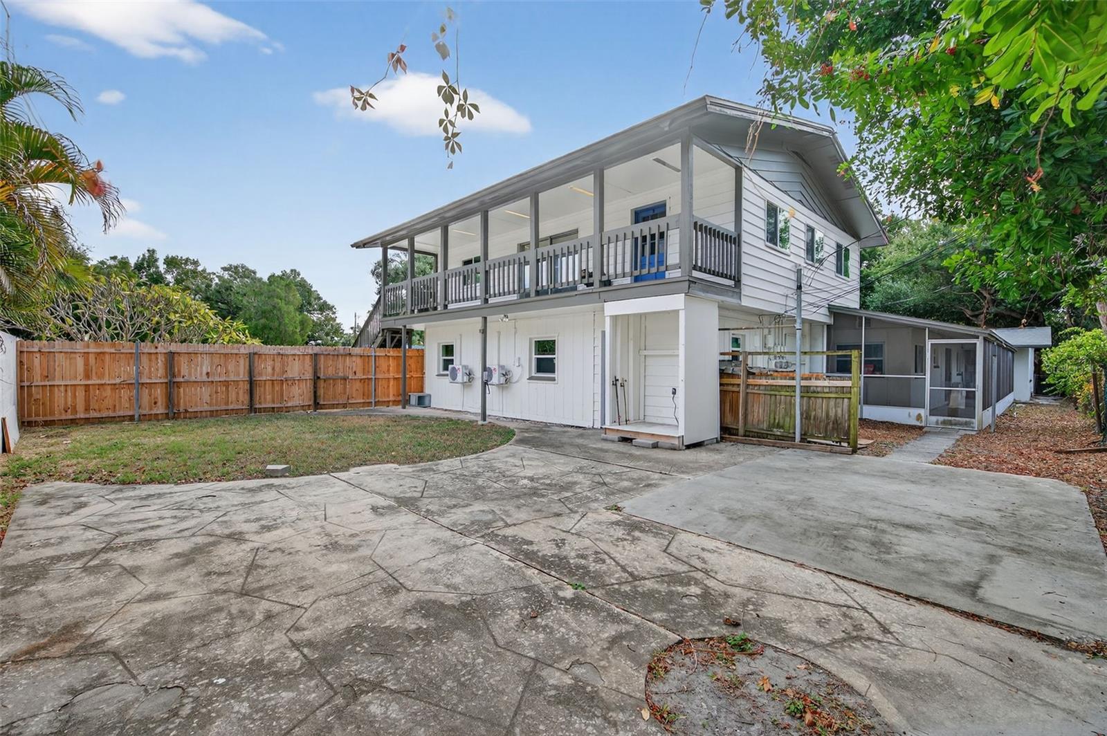 PINE LAKE PARK - Residential Lease
