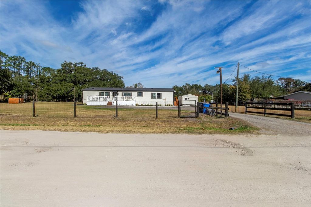 Photo of 1306 Union Pacific Drive, Plant City, FL 33566 (MLS # TB8469651)