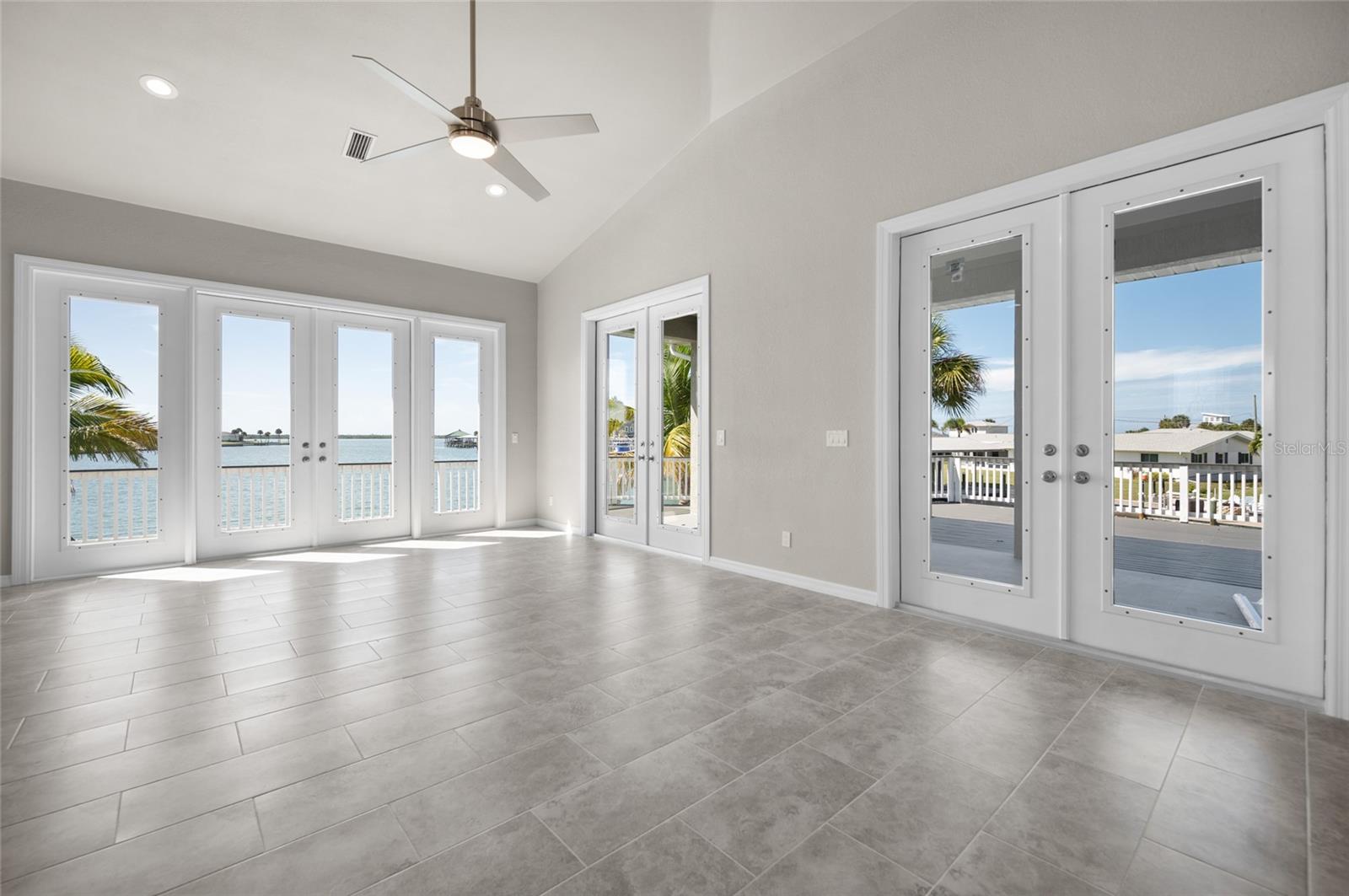 GROVE CITY SHORES - Residential