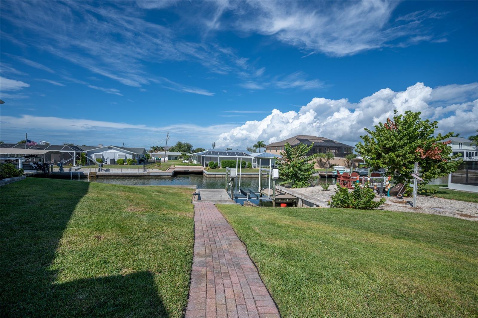 GROVE CITY SHORES - Residential