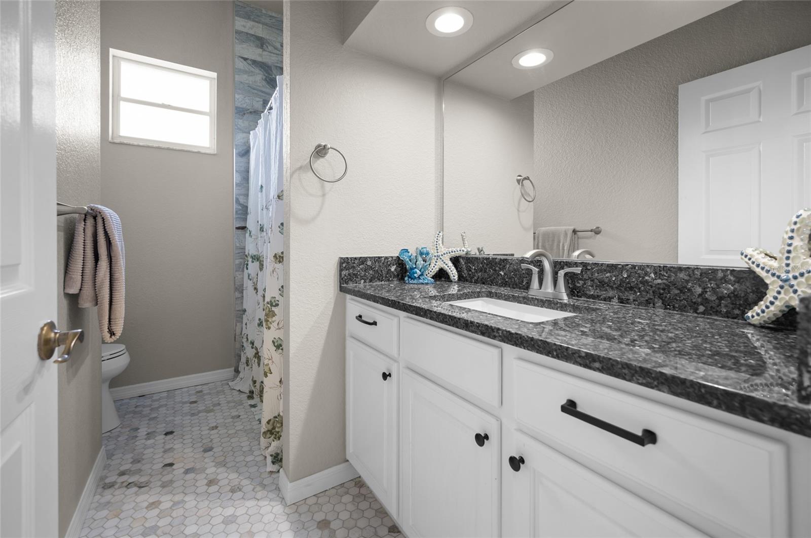 GROVE CITY SHORES - Residential