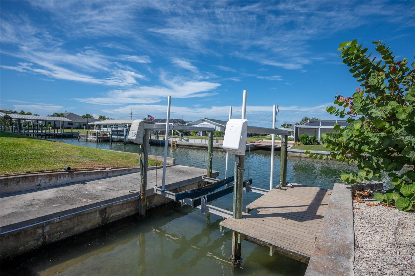 GROVE CITY SHORES - Residential