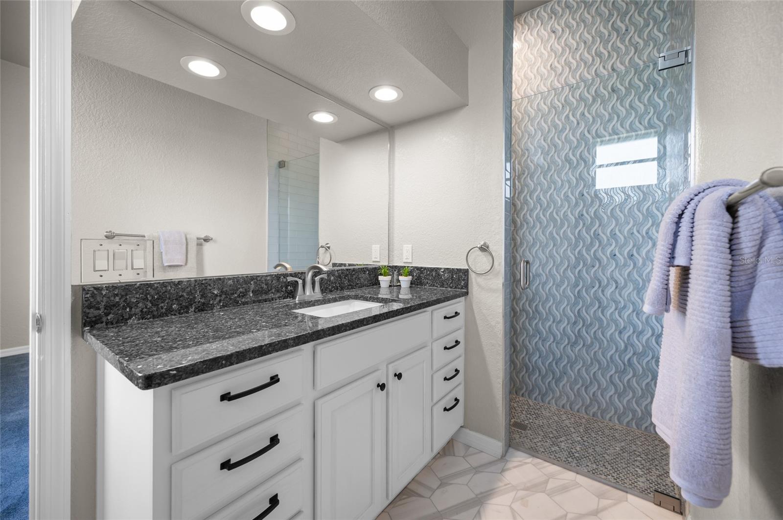 GROVE CITY SHORES - Residential